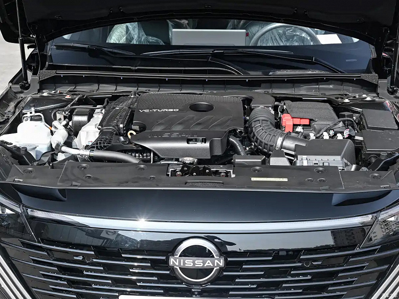 Не Teana, а какой-то Rolls-Royce. В Китае представлен Nissan Teana S380 Master Edition: двухцветный кузов, топовое оснащение и передовые технологии — 162 тыс. юаней (1,8 млн рублей)